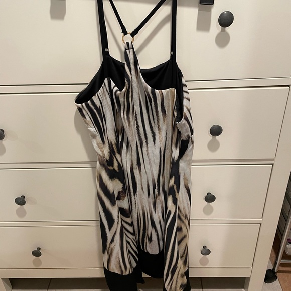 DRESS - Picture 2 of 4